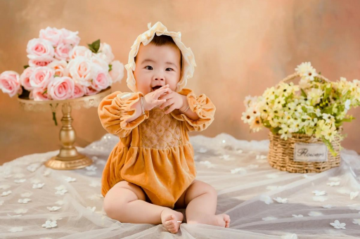 铜川宝宝睡觉爱笑 铜川宝宝睡觉爱笑